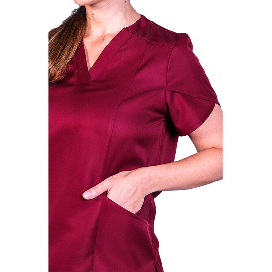 Pijama Cirúrgico Feminino Paris Vinho - P - BIOSTILO | Pijamas Cirúrgicos \u003e  Pijama Cirúrgico Feminino (Scrub)